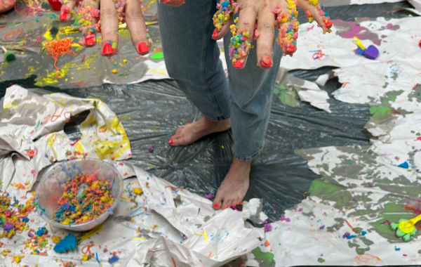 Messy Play messy hands3rdJuly